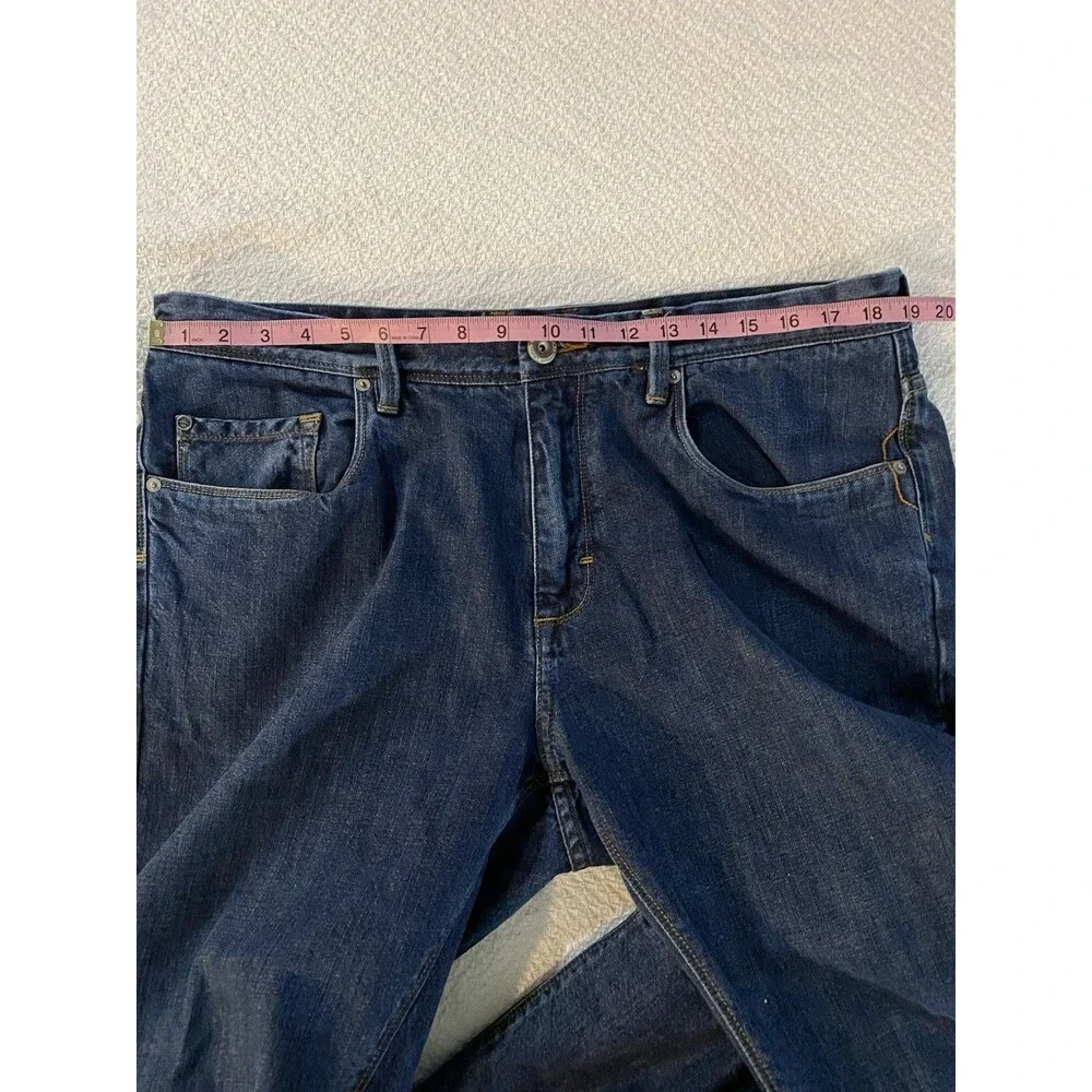Tommy Bahama Men's Standard Fit Blue Jeans 38x30 100% Cotton